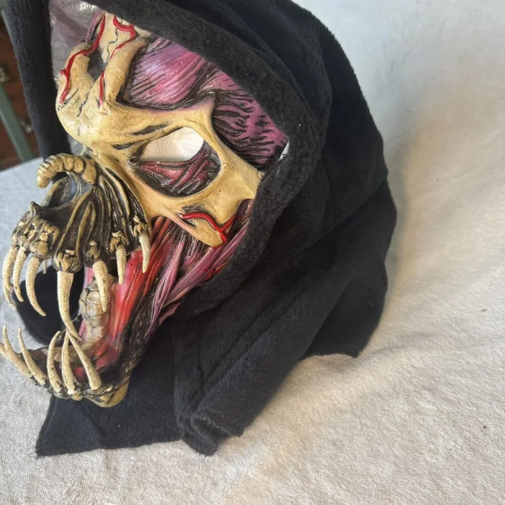 Vintage 1987 Be Something Studios Monster Alien Horror Halloween Mask Hood RARE
